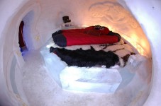 One Night Stay in a Romantic Igloo for Two - Switzerland