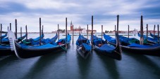 Venice: 30-minute private gondola ride by night