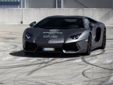 Get behind the wheel of the Lamborghini Aventador