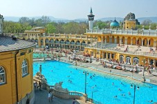 One-hour Budapest Segway tour and Széchenyi baths entry