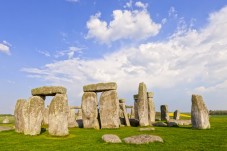 Exclusive London double-decker bus and cruise with VIP Stonehenge tour