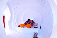 One Night Stay in a Romantic Igloo for Two - Switzerland