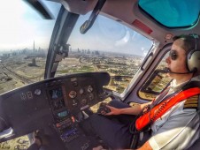 Vision 22-min helicopter tour of Dubai