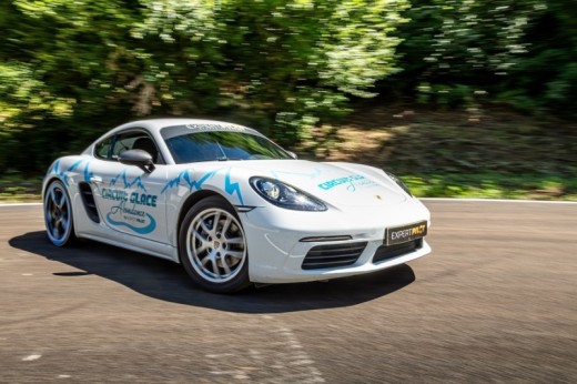 Silver 2 laps in porsche