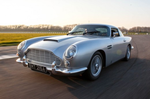Drive 3 Miles in 1 James Bond Aston Martin