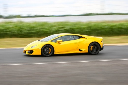 Drive 3 Miles in a Lamborghini Huracan
