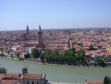 Verona Private Tour with Skip-the-Line Access to the Arena