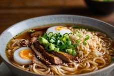 Workshop de Ramen + Refeição em Lisboa p/2