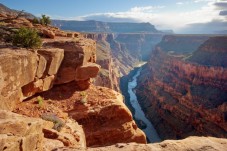 Nizwa and Jebel Shams Grand Canyon Tour