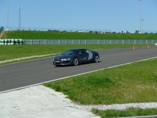 Audi R8 driving (12 rounds)