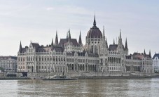 Budapest Bike Tour with Goulash Meal