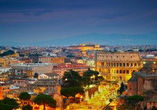 Roaming Rome by night guided tour