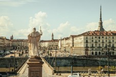 Private Tour and Tasting Dinner in Downtown Turin