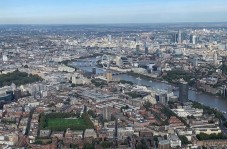 London Sightseeing Flight for Two with Champagne