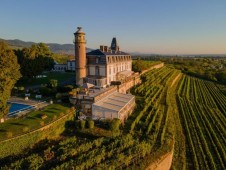 Stay in a Castle in France