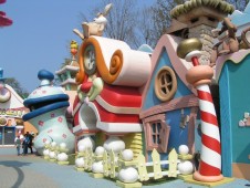 Tickets for Gardaland with Overnight at Gardaland Adventure Hotel