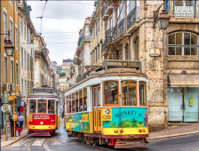 Lisbon premium tour: three panoramic bus tour and one historic tram tour