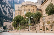 Montserrat Guided Tour and Riding Experience