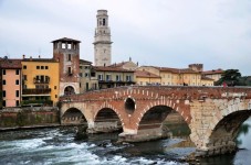 Verona Private Tour with Skip-the-Line Access to the Arena