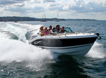Power Boating and Sailing Solent Experiences