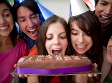 Our top 10 and more gift ideas for an awesome 21st birthday
